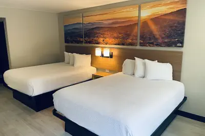 Photo 5 - Days Inn by Wyndham San Diego-East/El Cajon