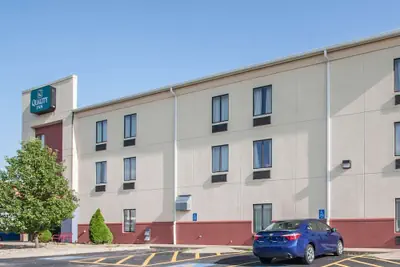 Photo 2 - Quality Inn Joplin I-44