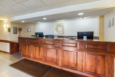 Photo 5 - Comfort Inn & Suites Milford