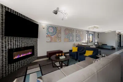 Photo 5 - Best Western Executive Inn