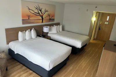 Photo 5 - Days Inn by Wyndham Sherman
