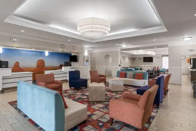 Photo 5 - La Quinta Inn & Suites by Wyndham Gallup