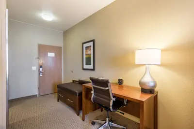 Photo 5 - Comfort Suites Burlington