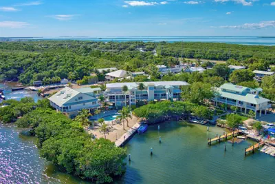 Photo 2 - Dove Creek Resort & Marina, Trademark Collection by Wyndham