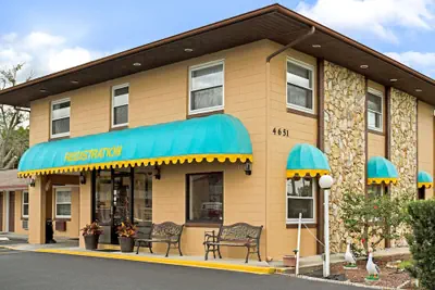 Photo 2 - Knights Inn Kissimmee