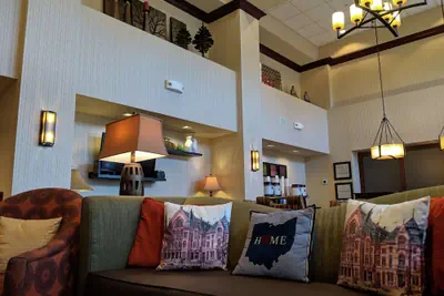 Photo 3 - Hampton Inn & Suites Cincinnati-Union Center
