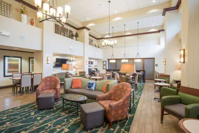 Photo 5 - Hampton Inn & Suites Cincinnati-Union Center