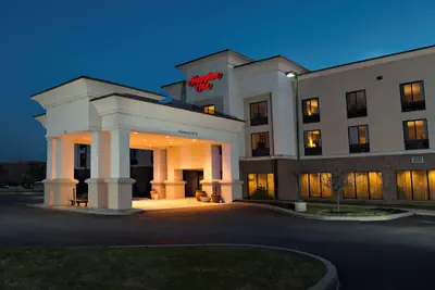 Photo 2 - Hampton Inn Bennington