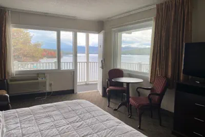 Photo 3 - The Georgian Lakeside Resort