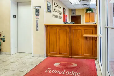 Photo 4 - Econo Lodge Valdosta Mall Area