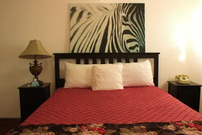 Photo 2 - Tradewinds Hotel LAX Airport