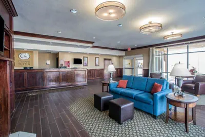 Photo 2 - Comfort Suites Columbia - University Area