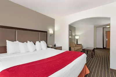 Photo 2 - Best Western Plus Eagleridge Inn & Suites