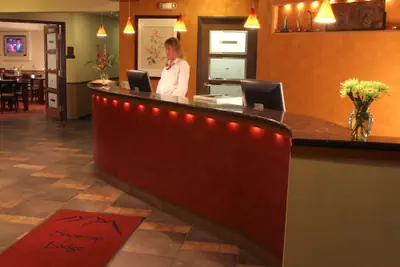 Photo 3 - Best Western Snowcap Lodge