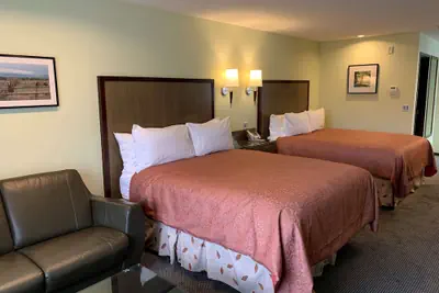 Photo 5 - Best Western Snowcap Lodge