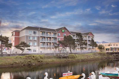 Photo 2 - Holiday Inn Express Hotel & Suites Seaside-Convention Center by IHG