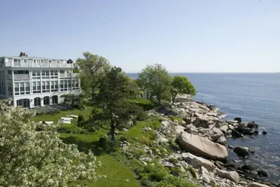 Photo 2 - The Yankee Clipper Inn