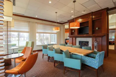 Photo 3 - Hilton Garden Inn Chicago/Midway Airport