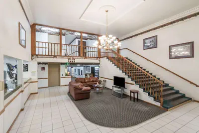 Photo 2 - Days Inn by Wyndham Evanston WY