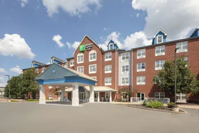 Photo 2 - Holiday Inn Express St. Louis West - O'Fallon by IHG