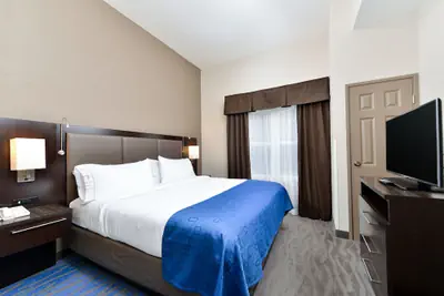 Photo 4 - Holiday Inn Express St. Louis West - O'Fallon by IHG