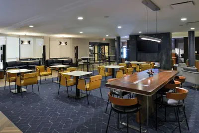 Photo 2 - Courtyard by Marriott Harrisburg Hershey