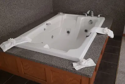Photo 5 - Americas Best Value Inn & Suites International Falls