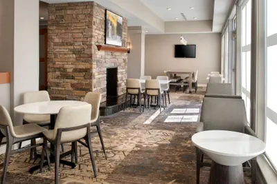 Photo 5 - Residence Inn by Marriott - Silver Spring