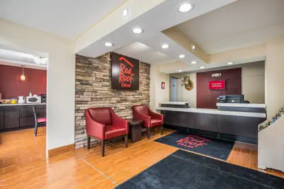 Photo 3 - Red Roof Inn Caryville