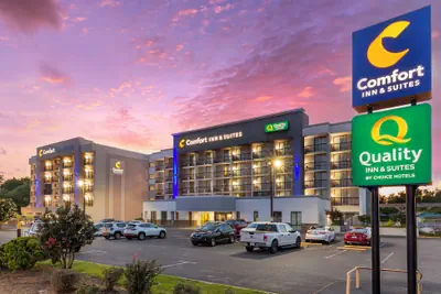 Photo 2 - Comfort Inn & Suites Spring Lake - Fayetteville near Fort Bragg