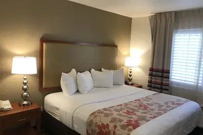 Photo 5 - Hawthorn Suites by Wyndham Victorville