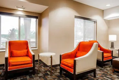 Photo 4 - Comfort Suites Independence - Kansas City