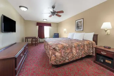 Photo 5 - Days Inn by Wyndham St Peters/St Charles