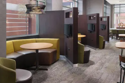 Photo 2 - Courtyard by Marriott Birmingham Downtown at UAB