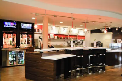 Photo 2 - Courtyard by Marriott Salina