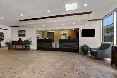 Photo 4 - Quality Inn Wayne - Fairfield Area