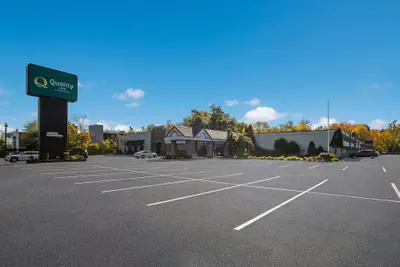 Photo 2 - Quality Inn Wayne - Fairfield Area
