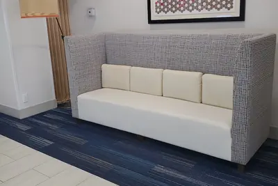 Photo 3 - Holiday Inn Express & Suites San Antonio-West-SeaWorld Area by IHG