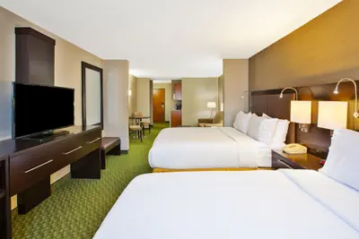 Photo 3 - Holiday Inn Express & Suites Montpelier by IHG