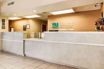 Photo 4 - Quality Inn & Suites Hattiesburg North