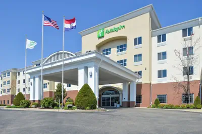 Photo 2 - Holiday Inn Poplar Bluff by IHG