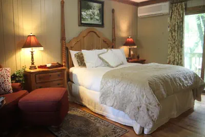Photo 4 - The Village Inn