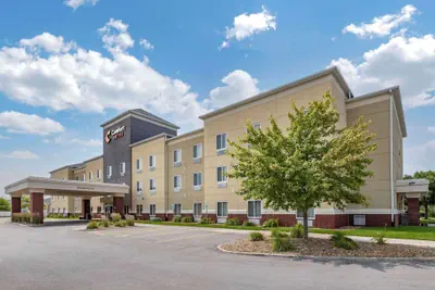 Photo 2 - Comfort Suites Coralville I-80