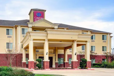 Photo 2 - Comfort Suites Texas Ave.