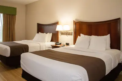 Photo 4 - Best Western I-5 Inn & Suites