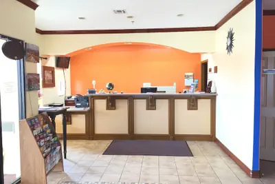 Photo 4 - Boca Chica Inn & Suites Brownsville