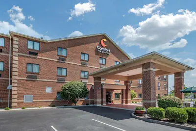 Photo 2 - Comfort Inn & Suites Lawrenceburg