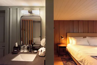 Photo 5 - Historic Rocky Waters Inn, A Small Luxury Hotel