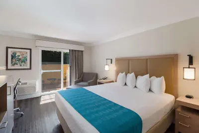 Photo 4 - Best Western Woodland Hills Inn