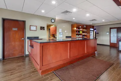 Photo 4 - Comfort Suites Escanaba West
